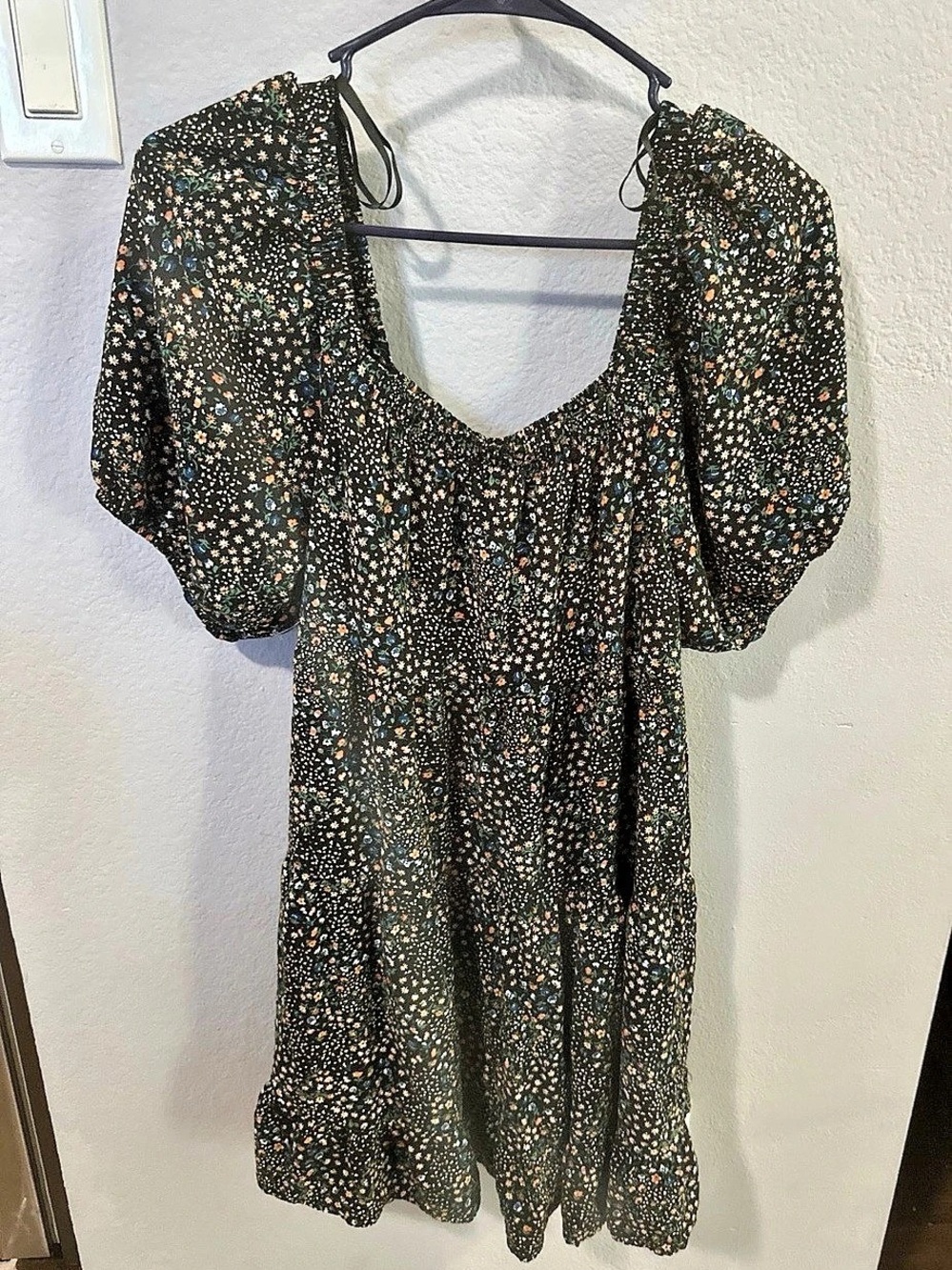 Wild Fable Black Floral Tiered Mini Dress Size Large